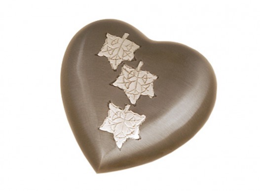 Avondale Slate w/ Leaves Heart